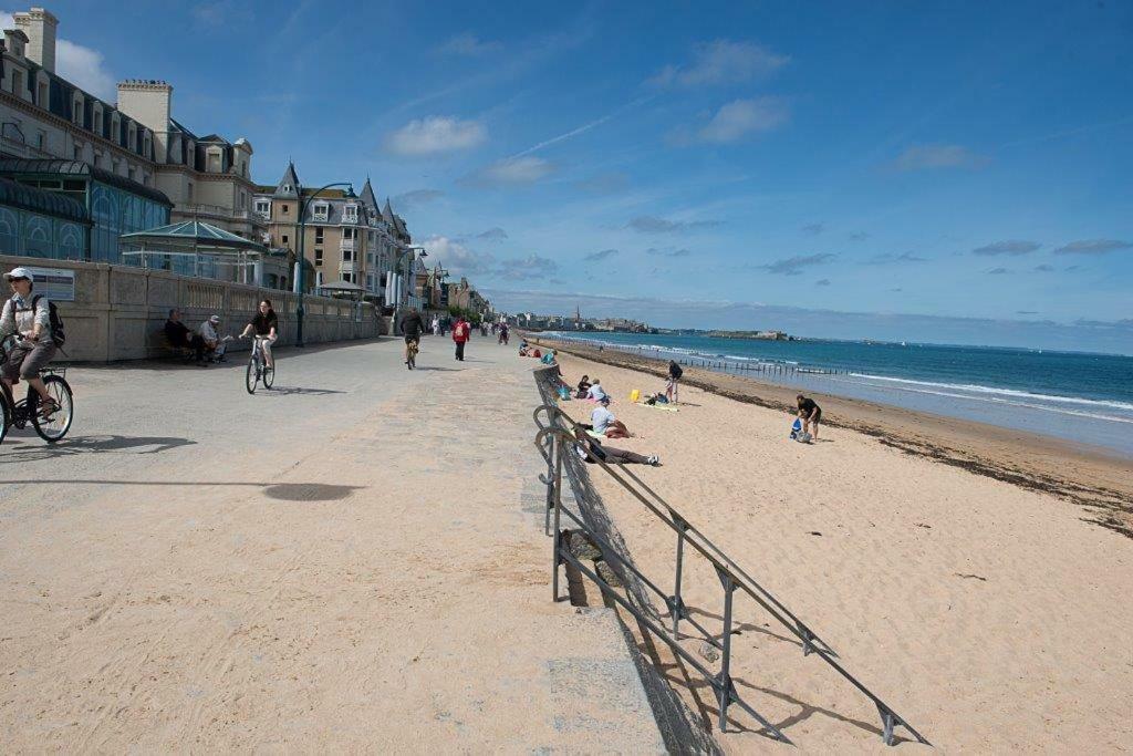 Appartement les pieds dans l'eau - Résidence sur la plage Saint-Malo Exterior foto
